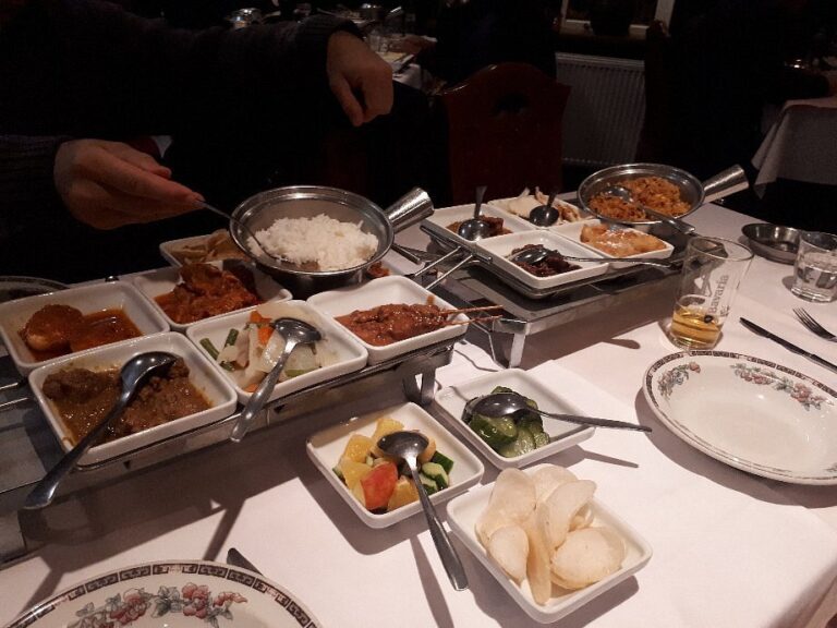 restaurant djakarta utrecht2 768x576
