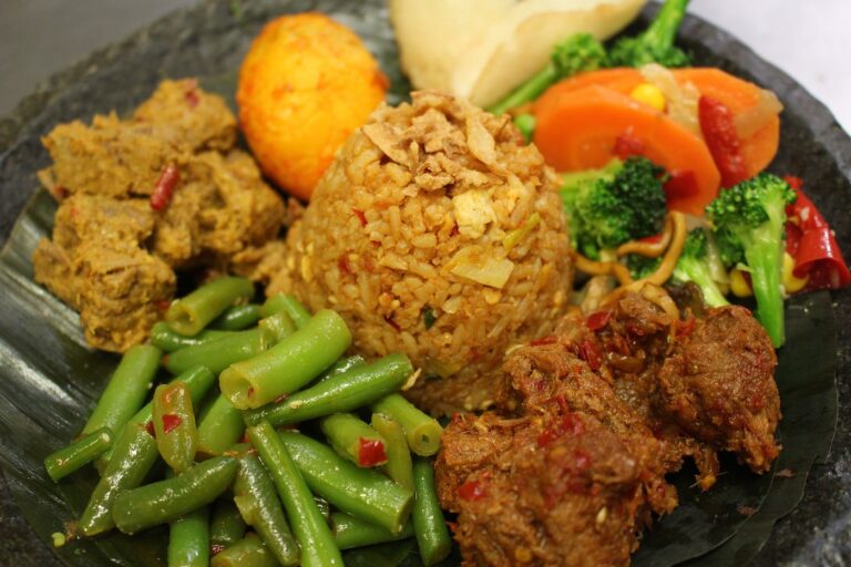 warung padi amsterdam1 768x512
